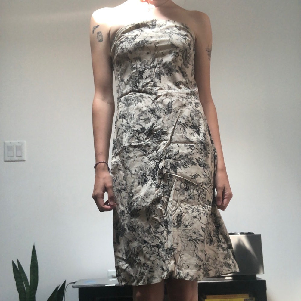 Elegant Floral Strapless Dress